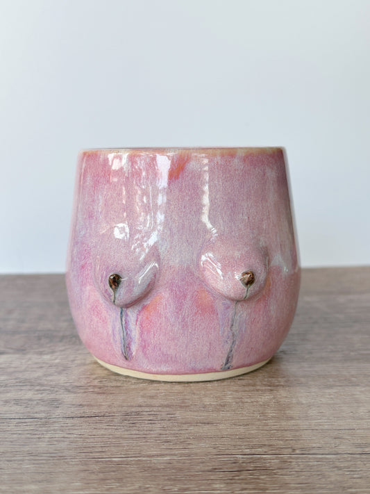 Nice Tits + Cups for Queens