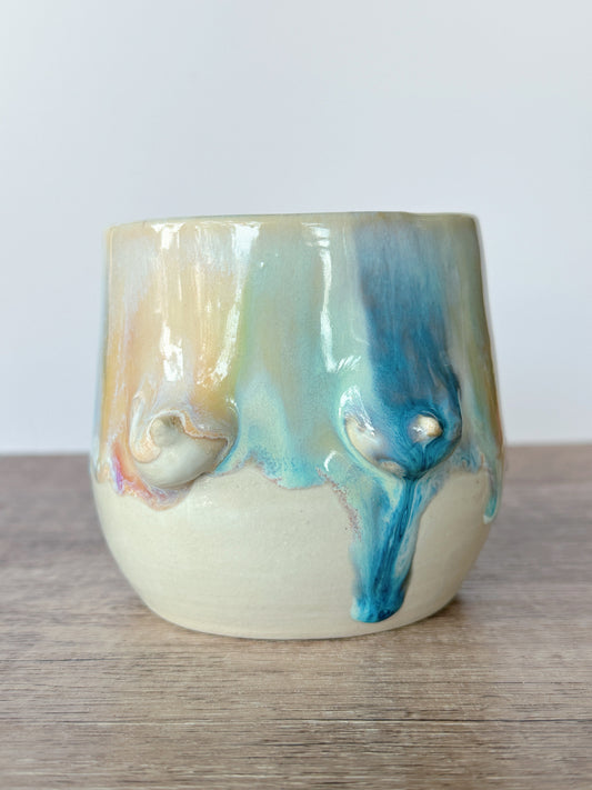 Nice Tits + Cups for Queens